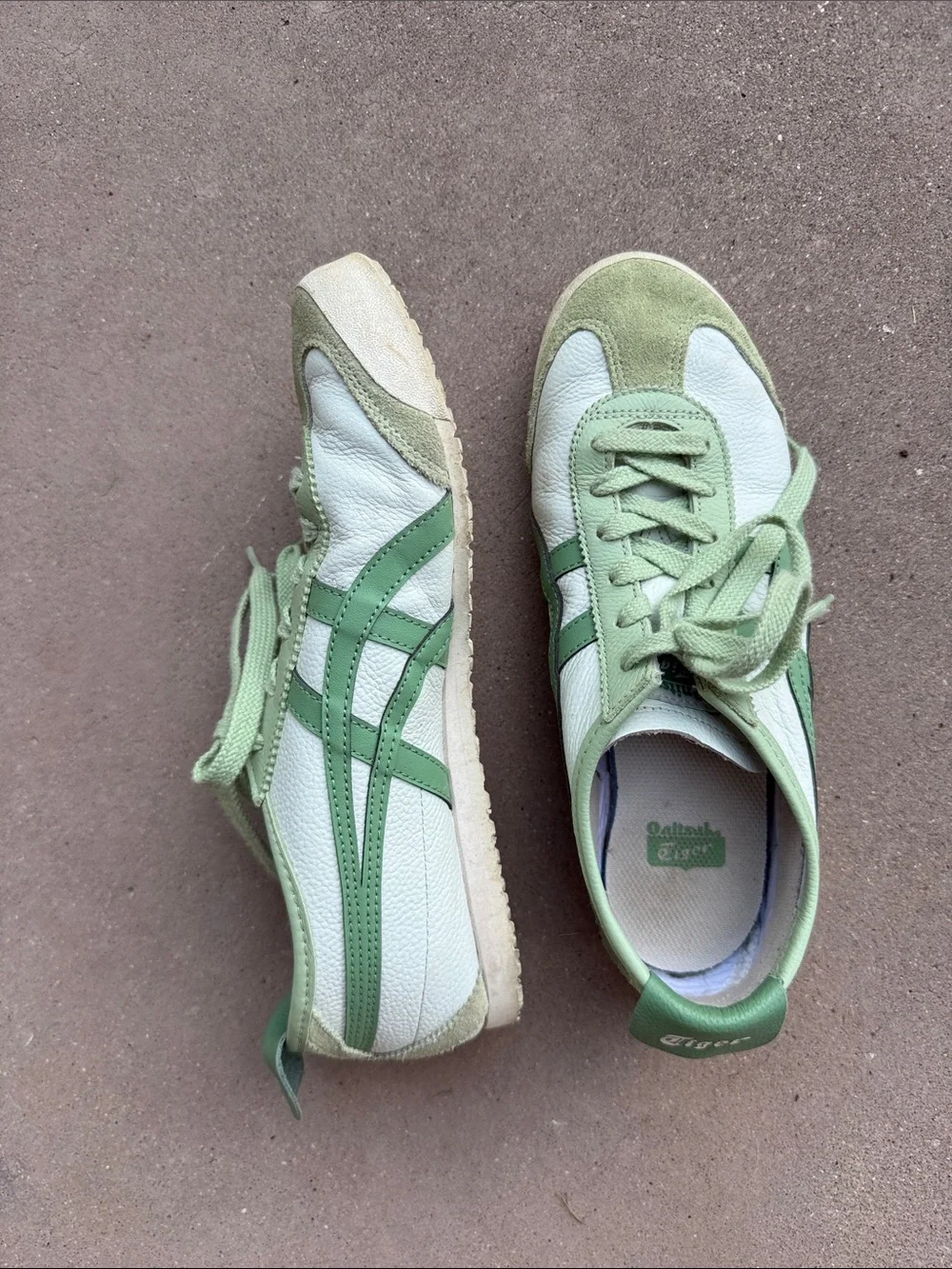 Onitsuka Tiger Mexico 66 Light Green Athletic Sneakers - Classic Two-Tone Design